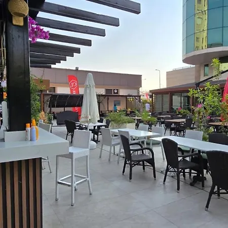 Hotel Live 4*